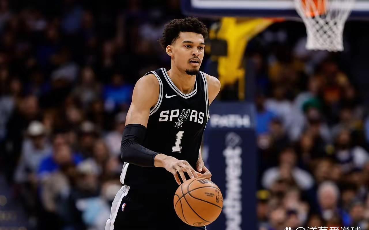 包含马刺轻取凯尔特人，米尔萨普送出助攻的词条