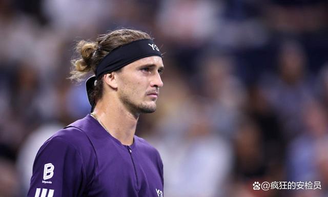 包含德国网球队爆冷美国网球队，兹维列夫绝境逆转的词条