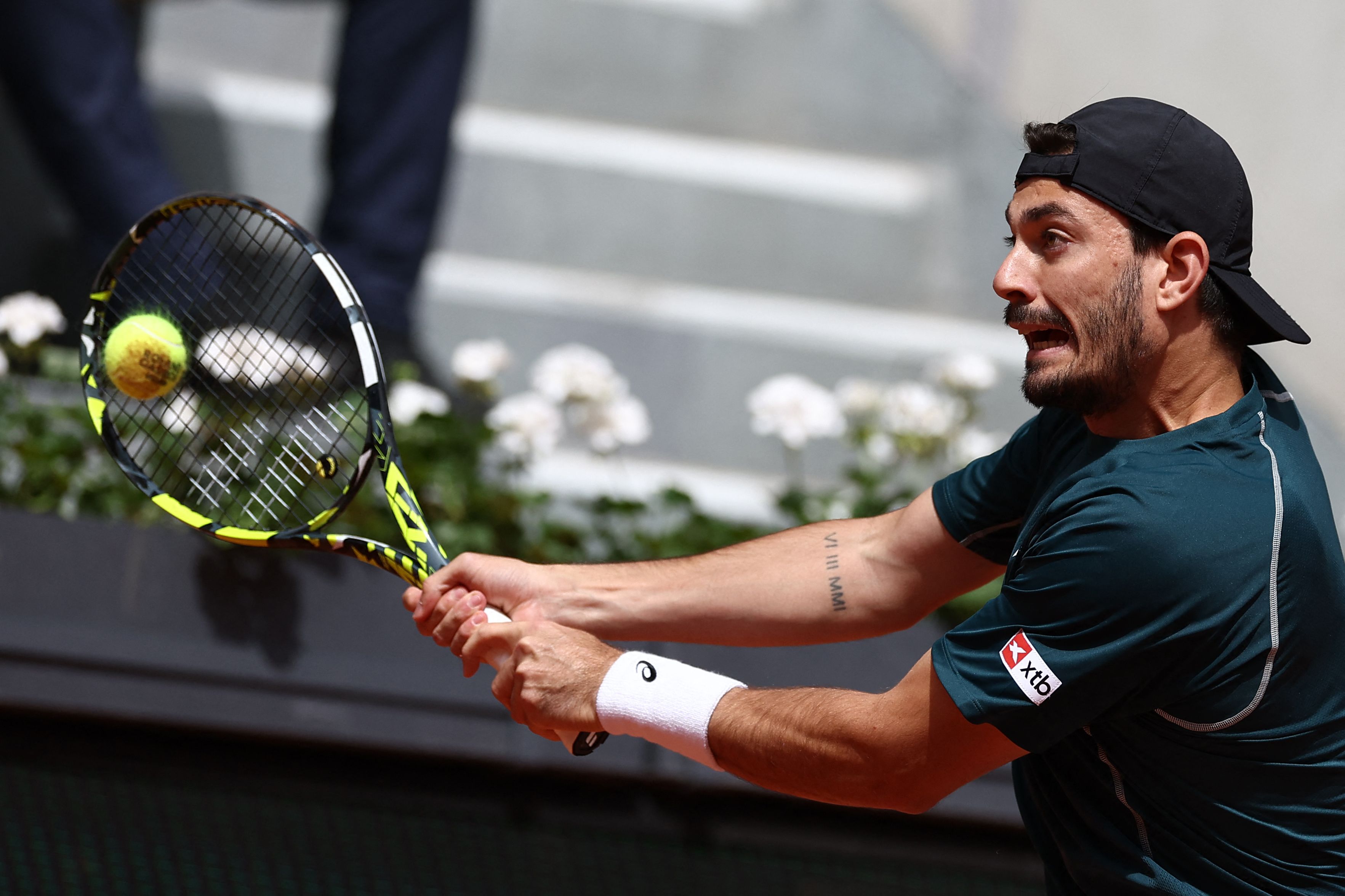 LOL英雄联盟直播-英国网球队横扫法国网球队，阿尔卡拉斯完成帽子戏法