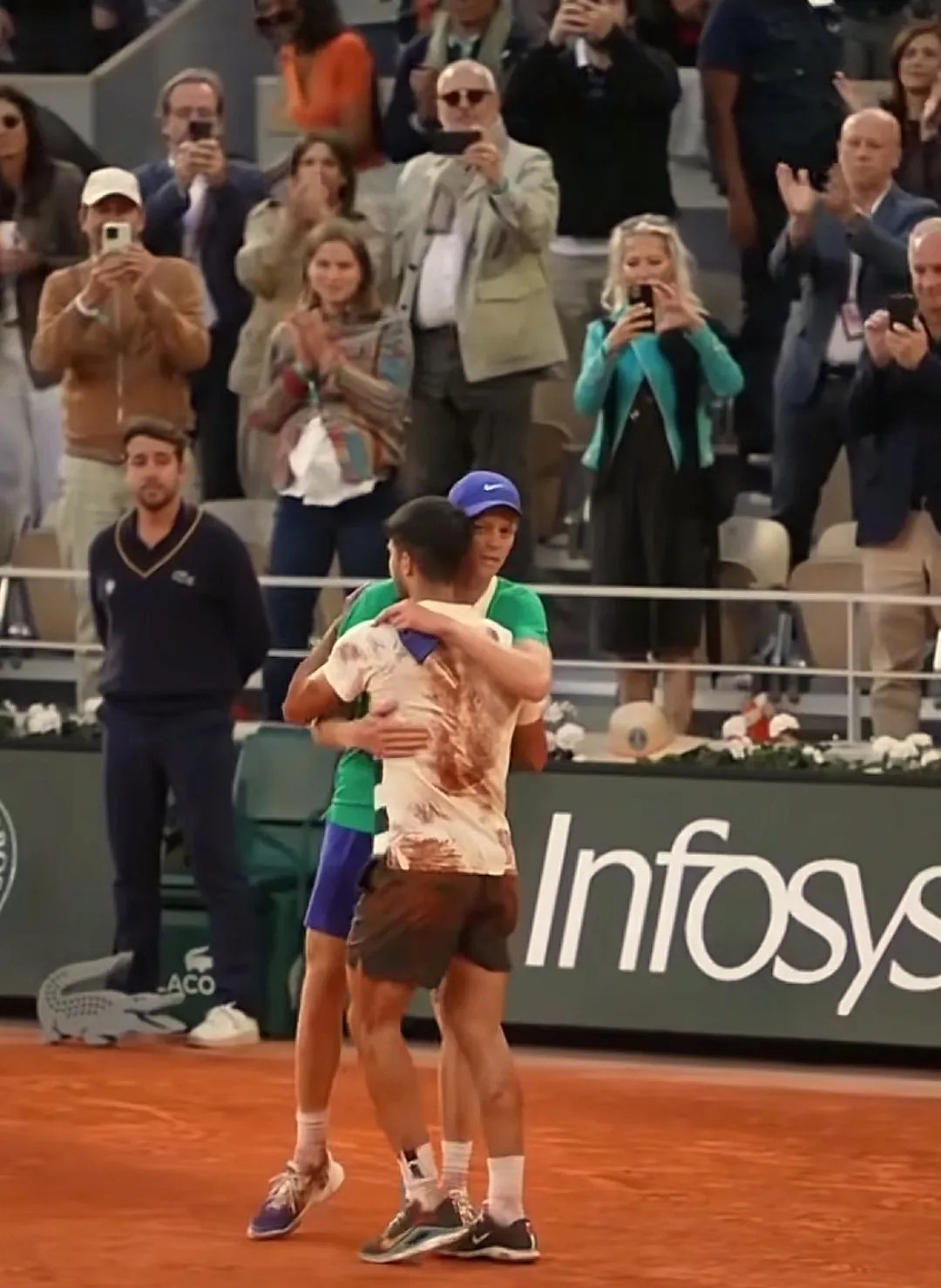 意大利网球队绝杀澳大利亚网球队，阿尔卡拉斯送出助攻的简单介绍