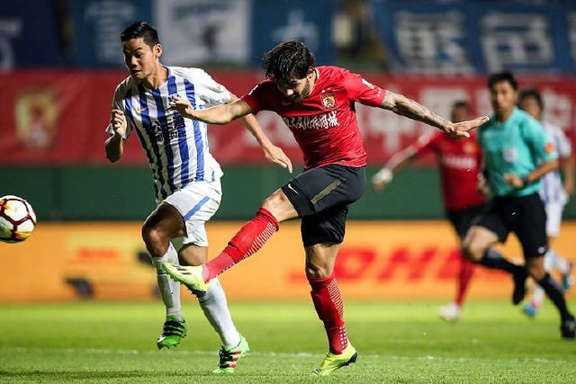 球队调整战术打法，迎接更严峻挑战的简单介绍