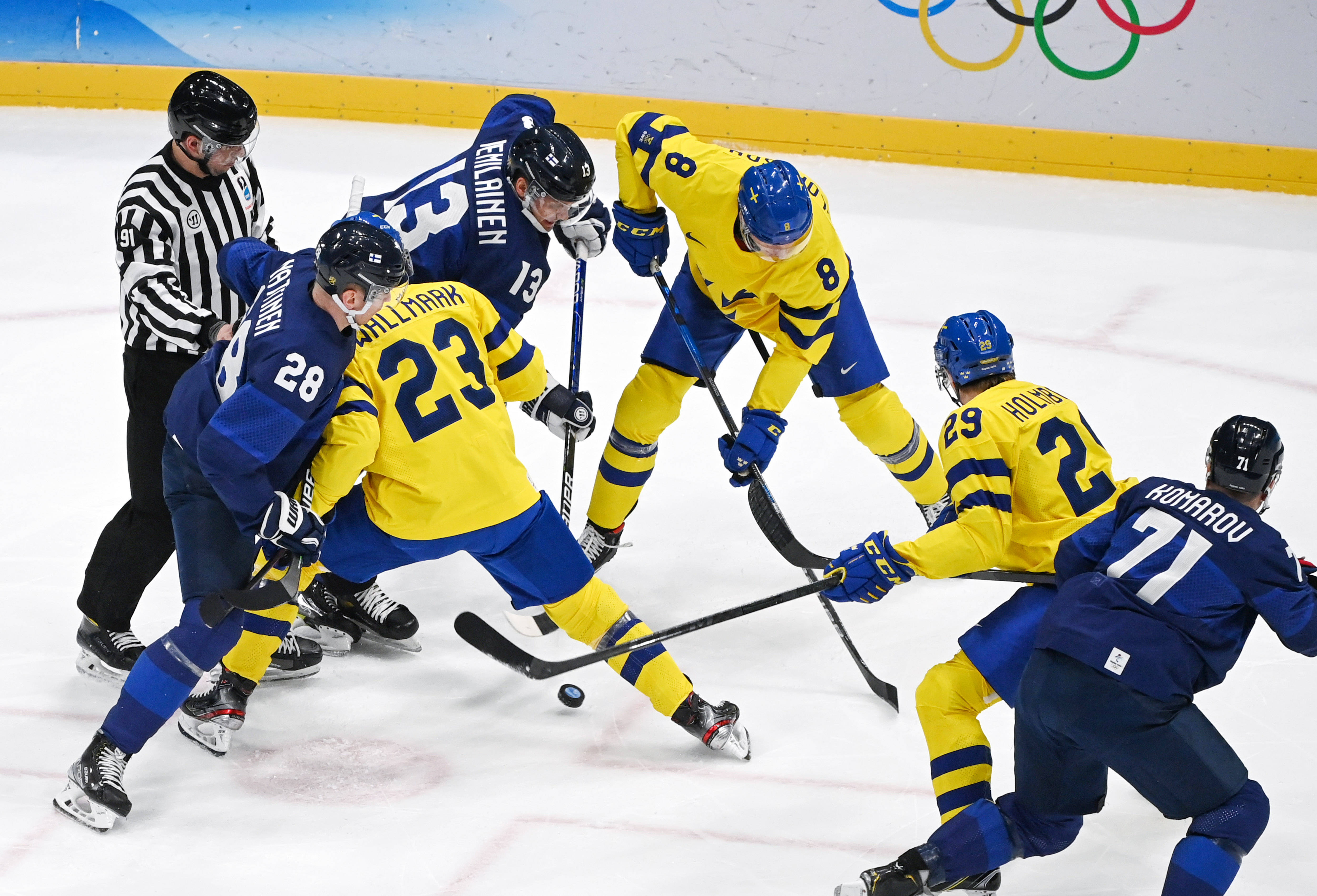 芬兰队在本届赛事中表现出色的简单介绍