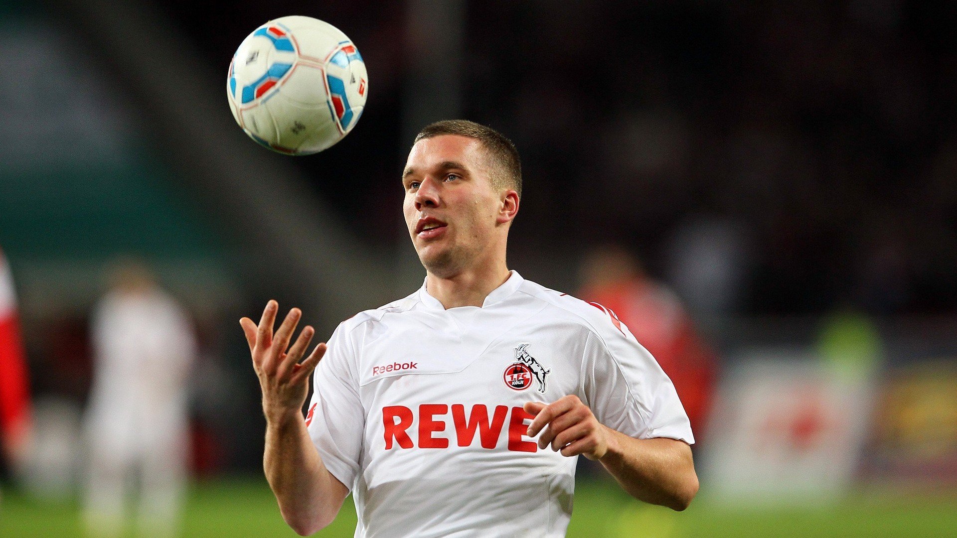 辽宁队鏖战灰熊，德罗赞扛起全队，一场跨越文化的篮球对话